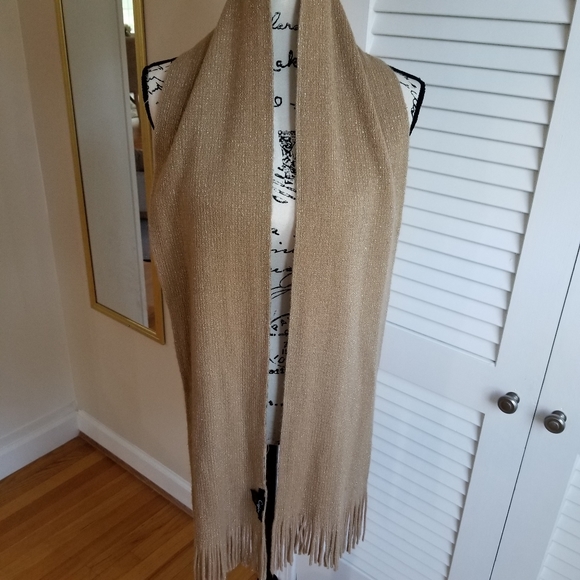 CEJON Scarf Animal Prints With Small Shimmers. - Picture 9 of 10